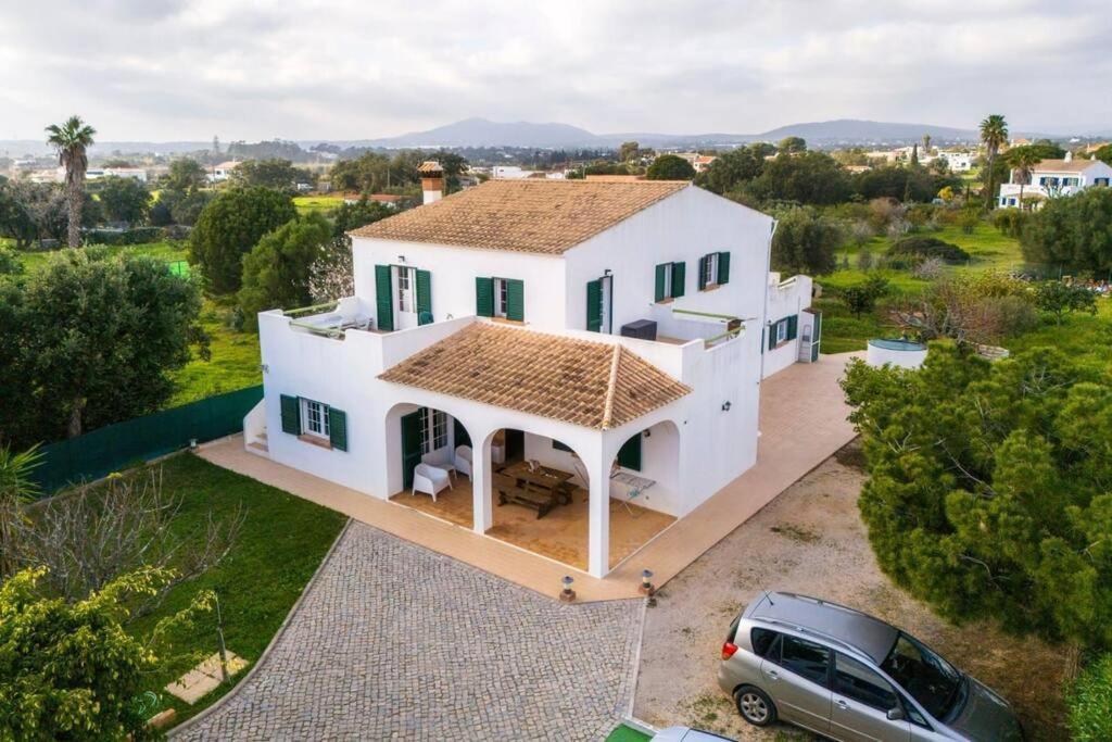 Holiday home Vivenda Com Piscina Ria Formosa Tavira